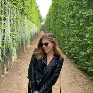 Meet your Posher, Julia